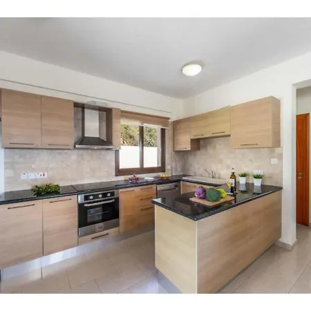 Aqua View - Three Bedroom With Private Swimming Pool