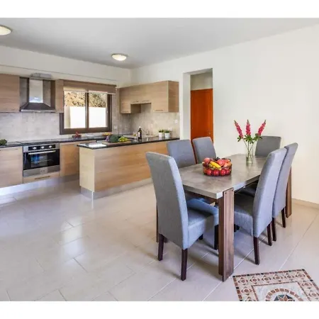 Aqua View - Three Bedroom With Private Swimming Pool فيلة *